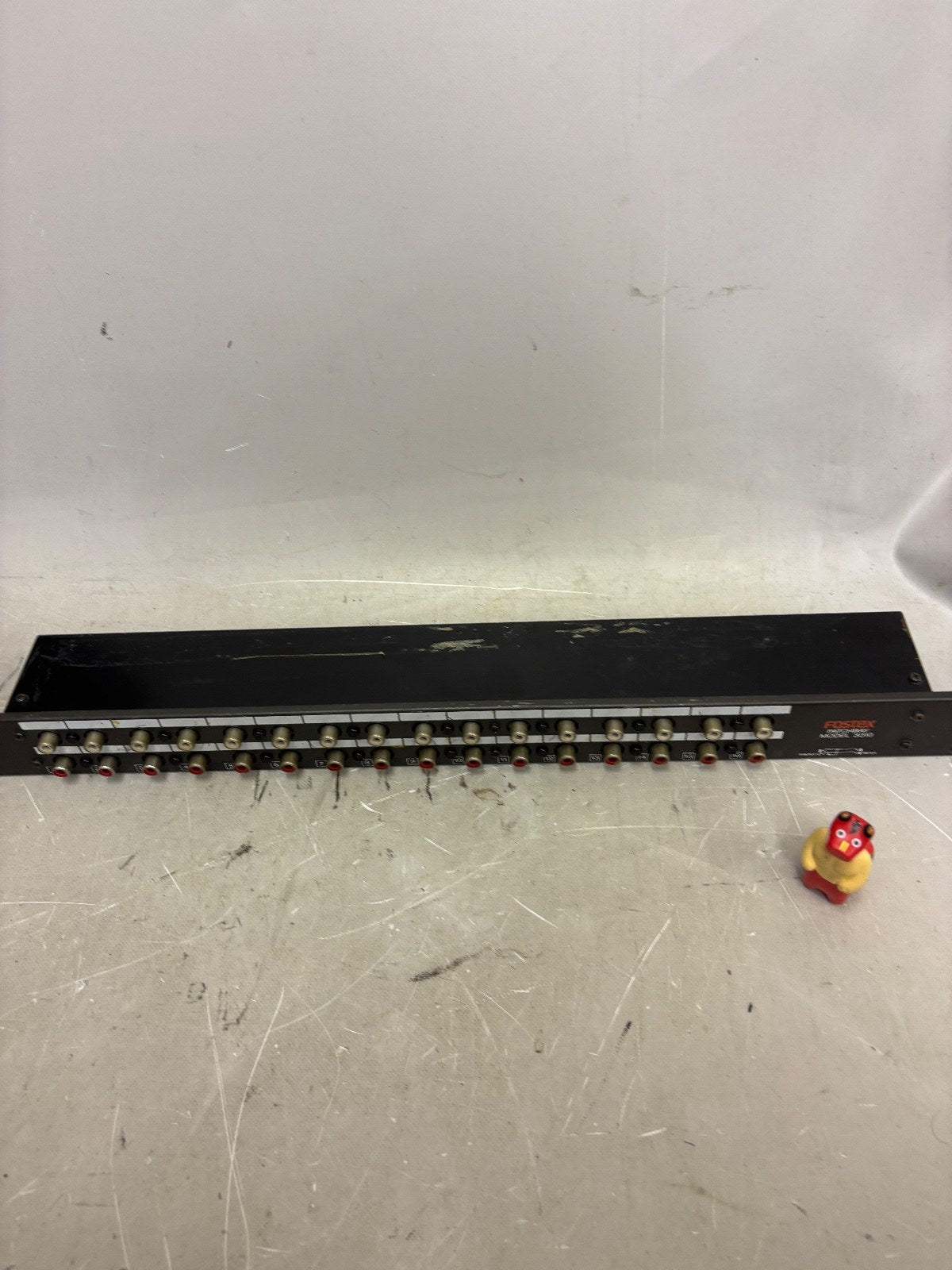 Fostex Model 3010 RCA Patchbay – 16 Channel – Rackmount – Made in Japan