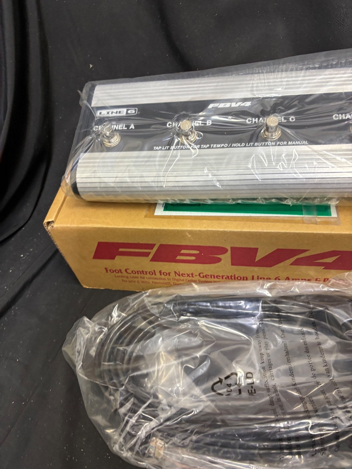 Line 6 FBV4 Four Channel Guitar Amp Foot Controller with BOX Tested