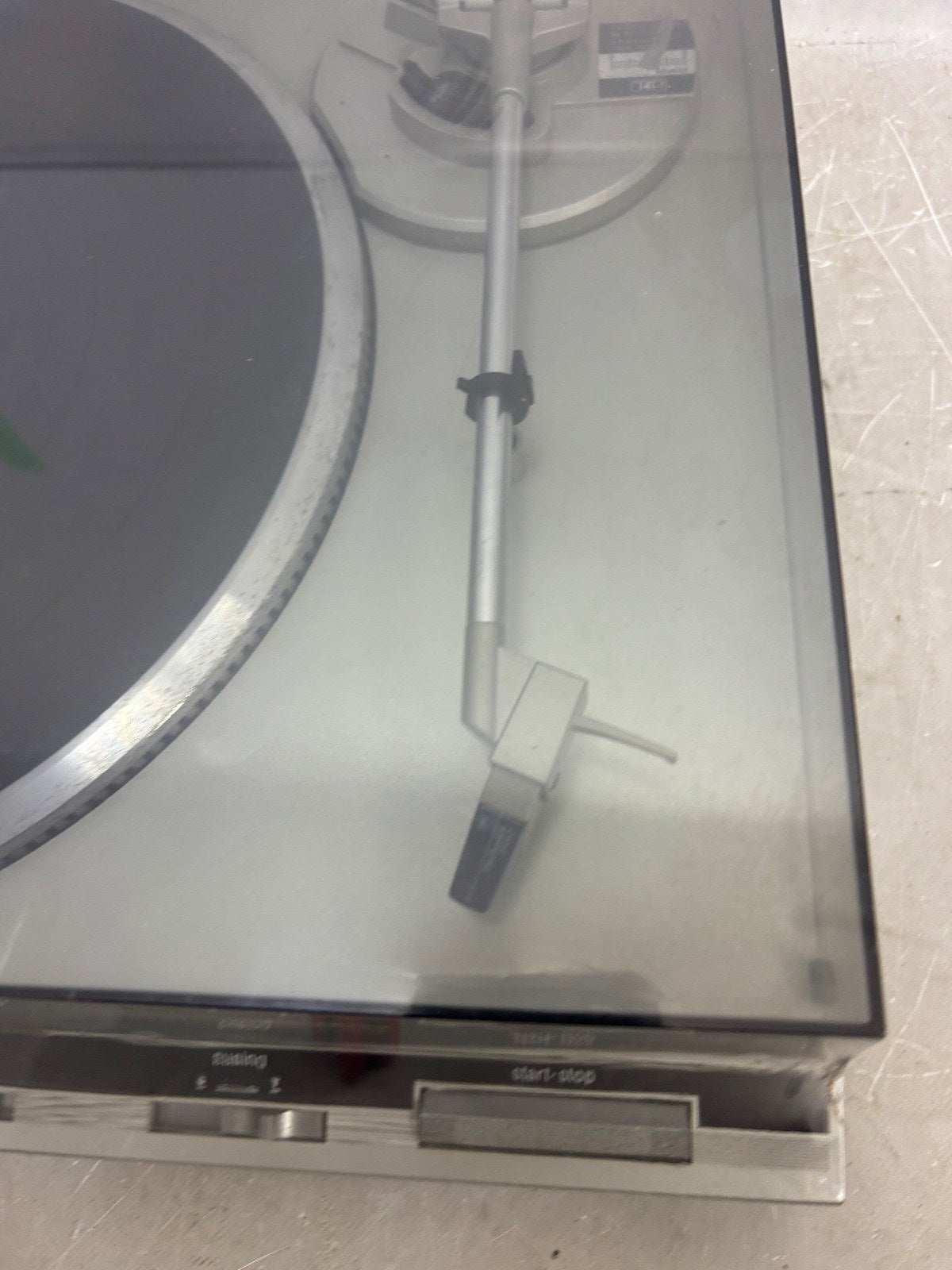 Technics SL-Q300 Fully Automatic Quartz Direct Drive Turntable TESTED