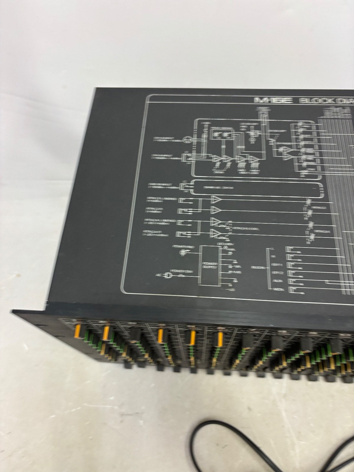 Roland M-16E Analog Mixer