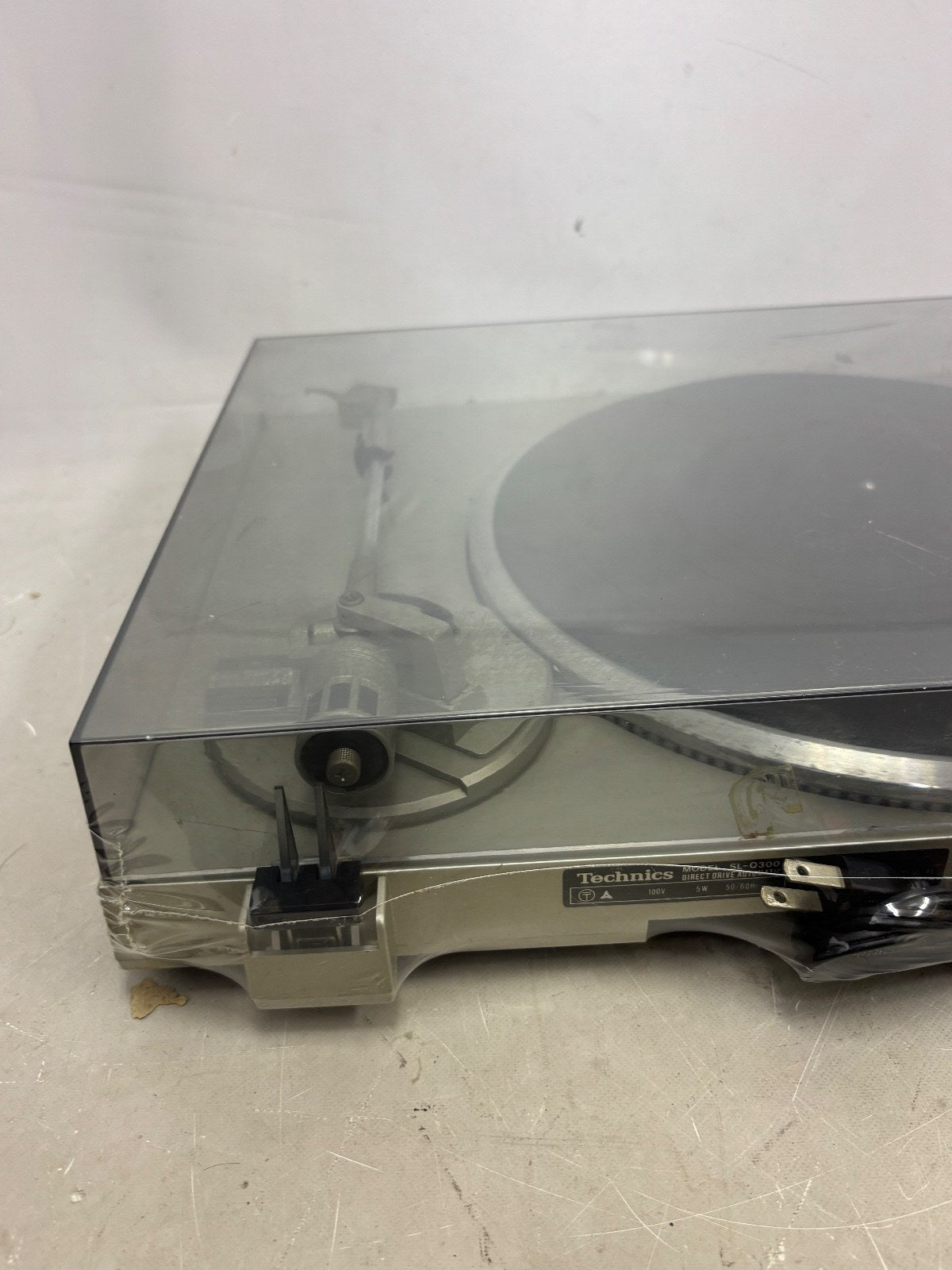 Technics SL-Q300 Fully Automatic Quartz Direct Drive Turntable TESTED