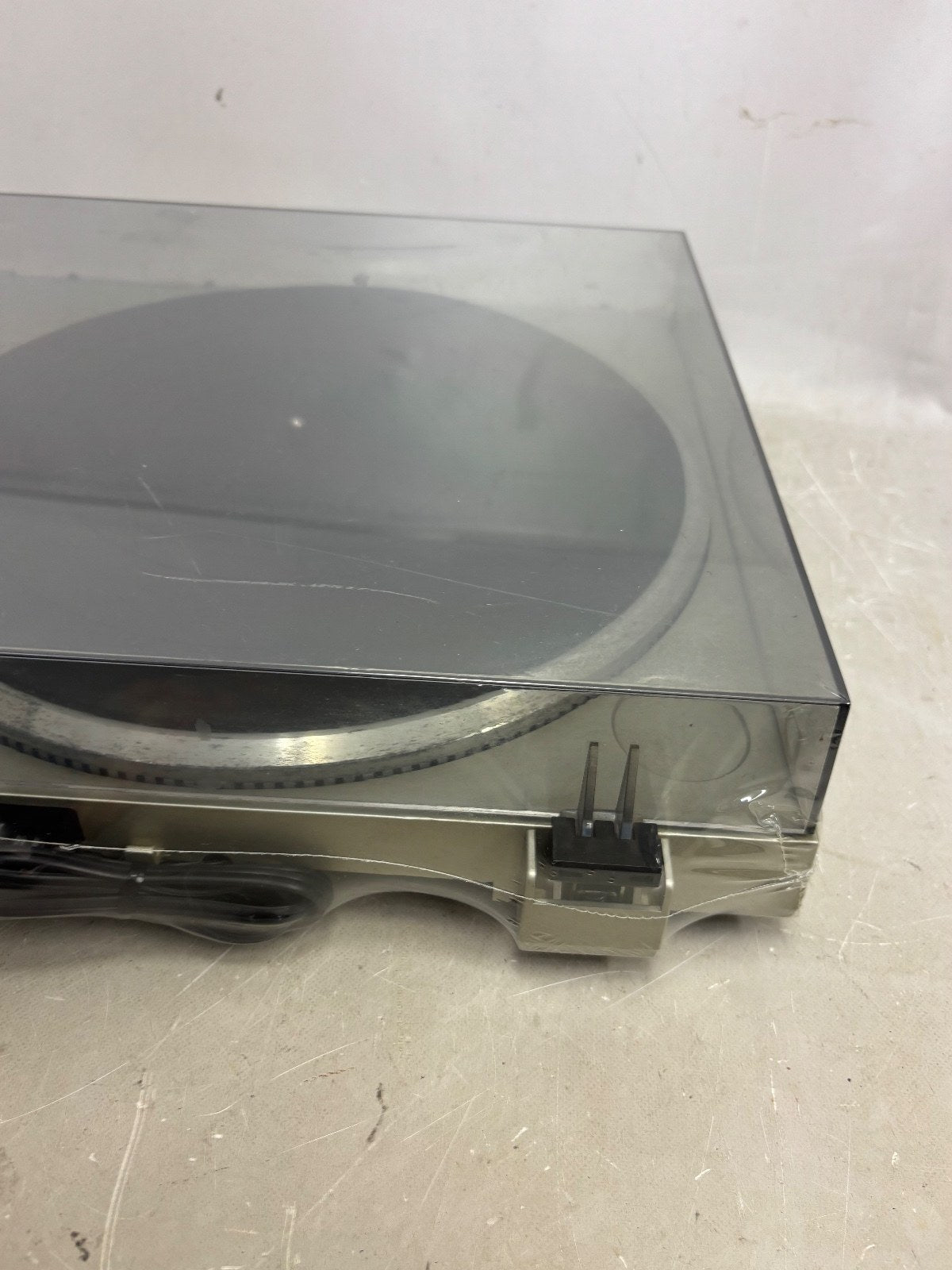 Technics SL-Q300 Fully Automatic Quartz Direct Drive Turntable TESTED