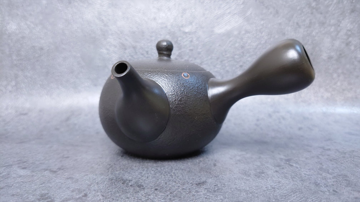 Teapot | Black mud small round black nota hammered vermillion teapot | Shunju | 6.08 oz (180cc)