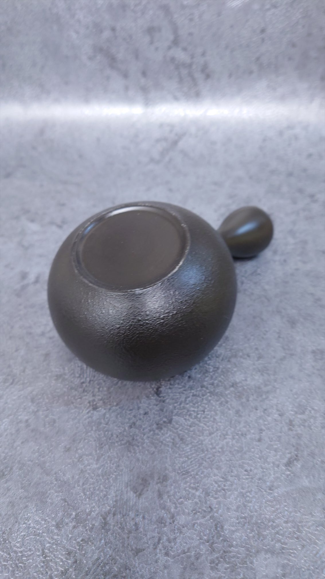 Teapot | Black mud small round black nota hammered vermillion teapot | Shunju | 6.08 oz (180cc)